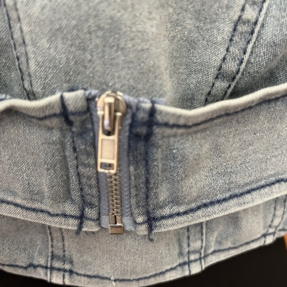 Denim Corset Crop Top Size Small w/Zipper Halter Neck Light-Wash - Picture 3 of 10